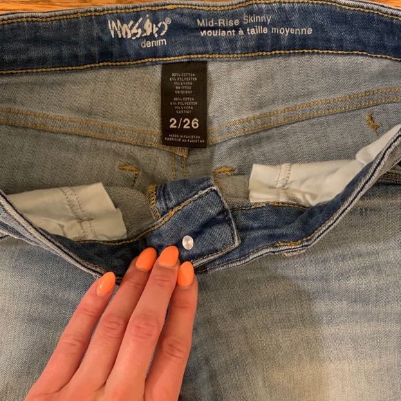 Mossimo Mid-Rise Skinny Jeans - Picture 5 of 7